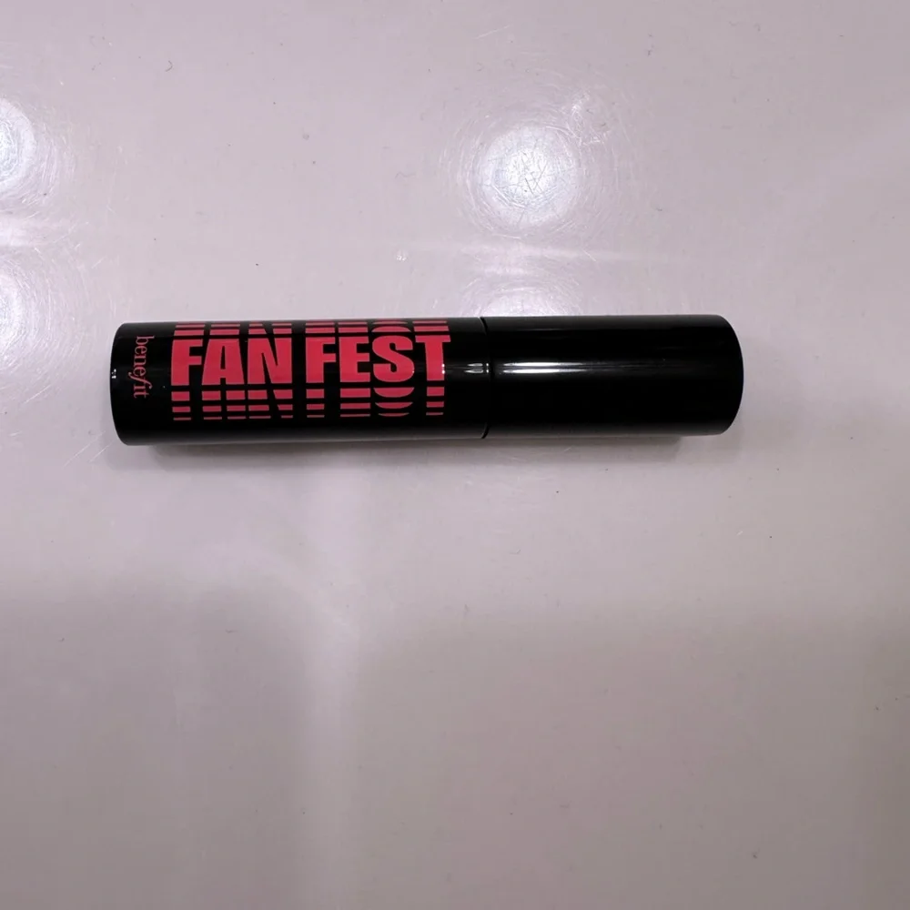 🦋 3/$9 Benefit cosmetics Fan Fest Mascara in Black NWT
